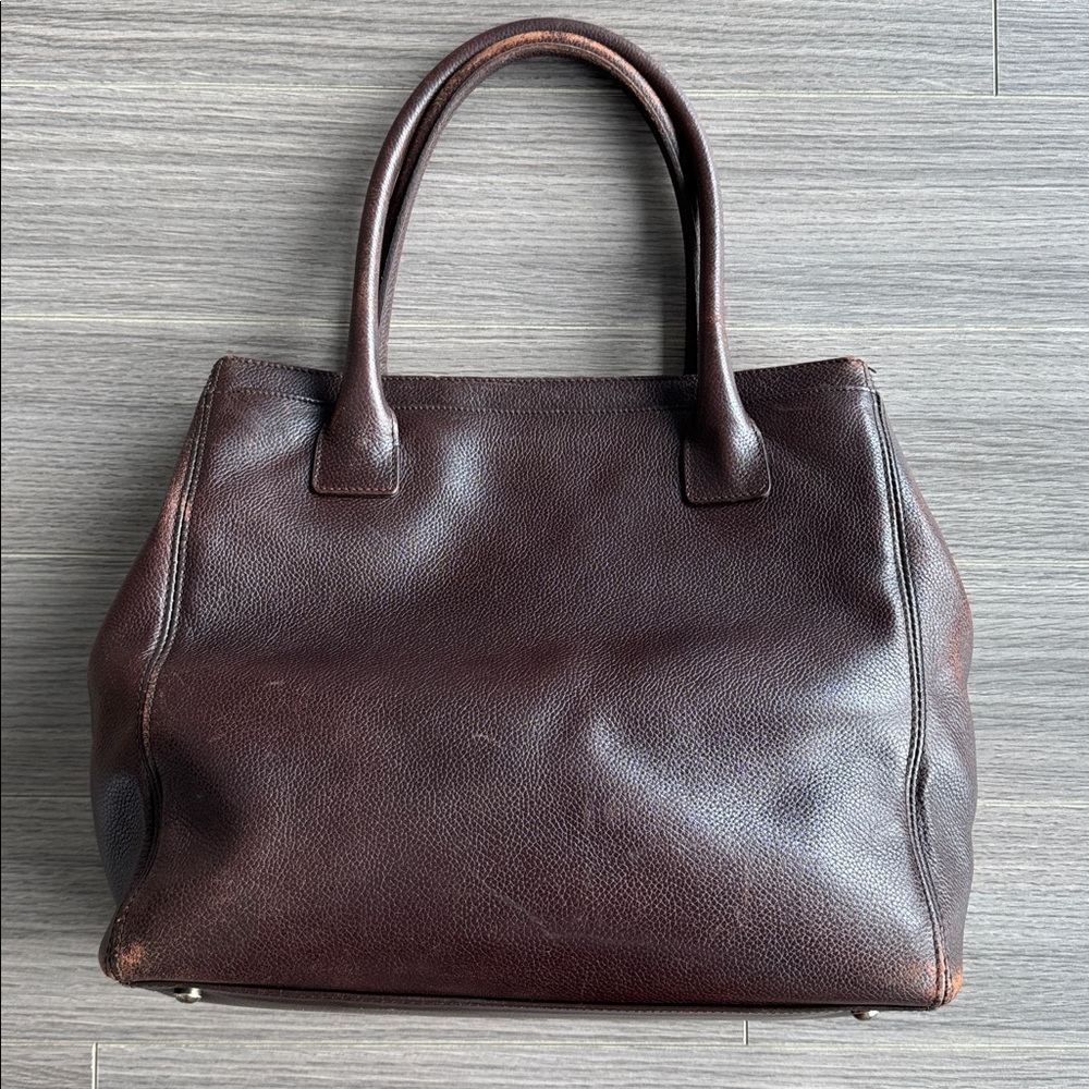 Authentic Chanel Executive Cerf Tote Leather Bag - Picture 2 of 16